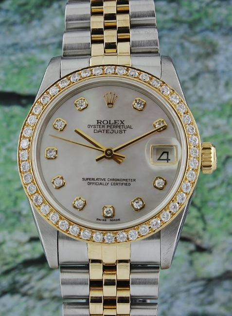 (image for) A ROLEX MID SIZE HALF GOLD OYSTER PERPETUAL DATEJUST / 68273